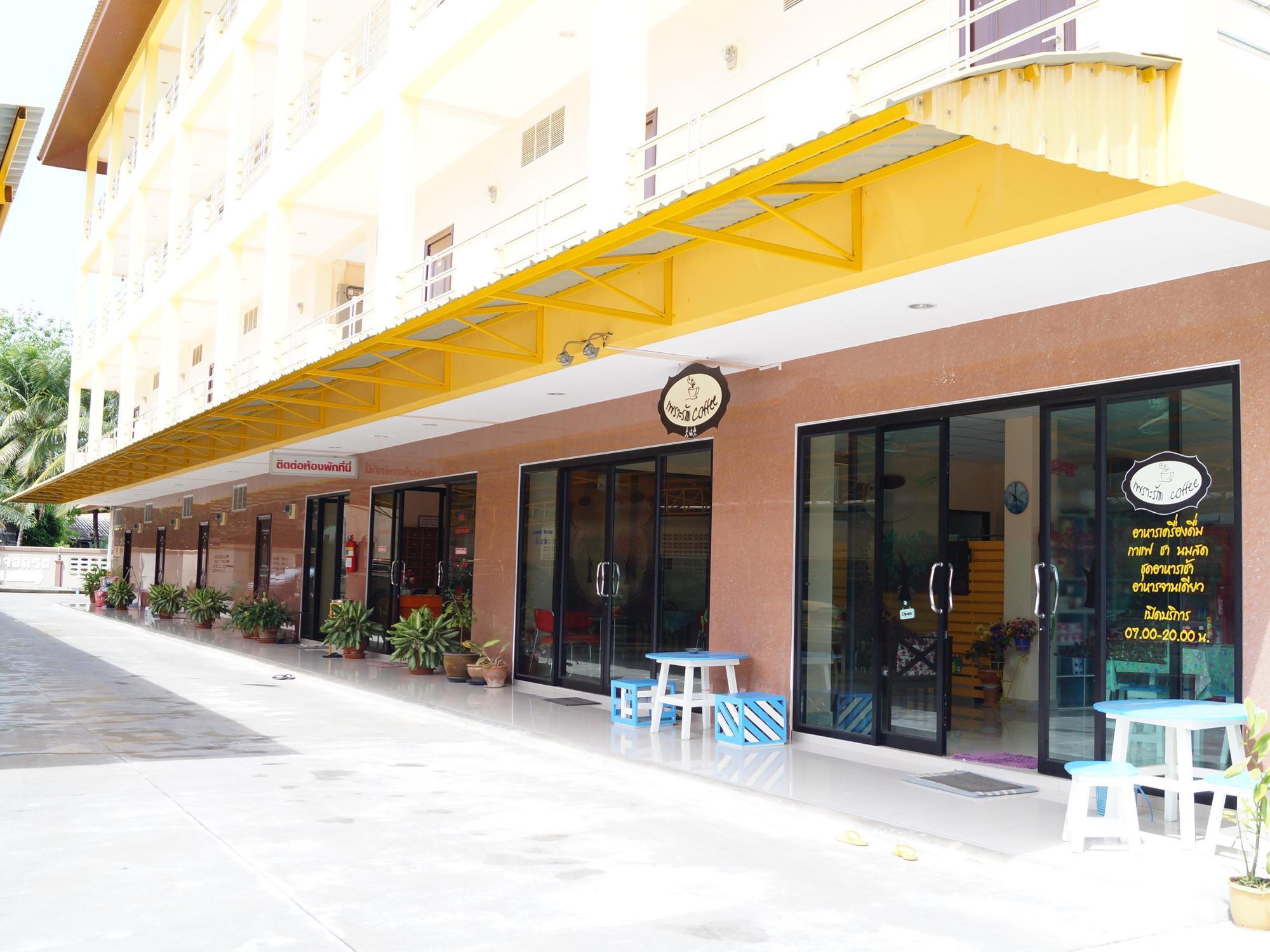 Jirasin Hotel & Apartment Ranong Buitenkant foto