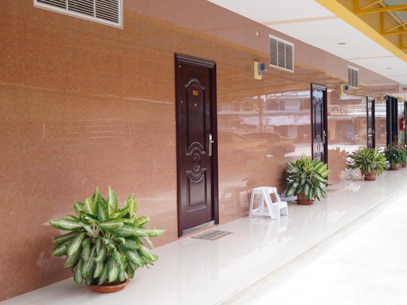 Jirasin Hotel & Apartment Ranong Buitenkant foto